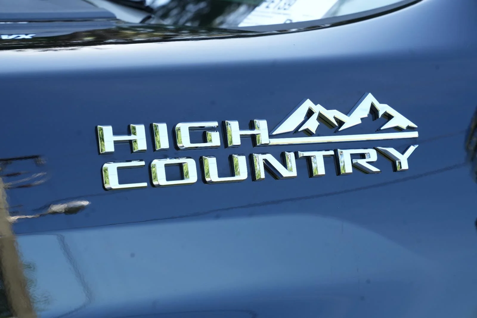 Used 2024 Black Chevrolet High Country DRW image 11