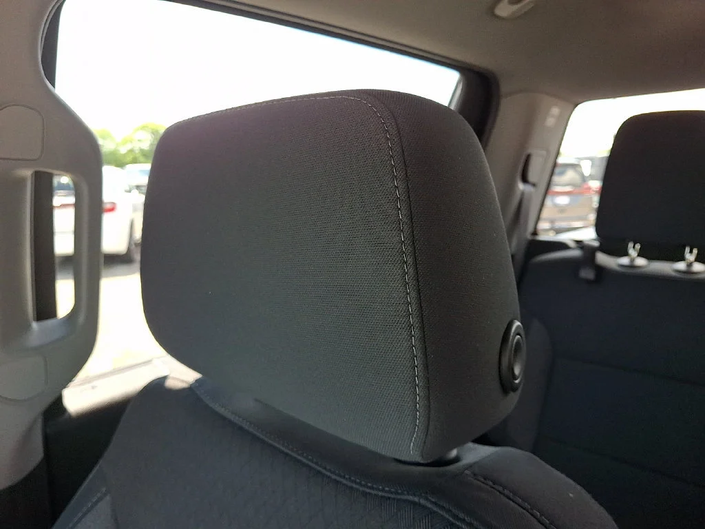 Used 2022 Summit White Chevrolet LT image 18