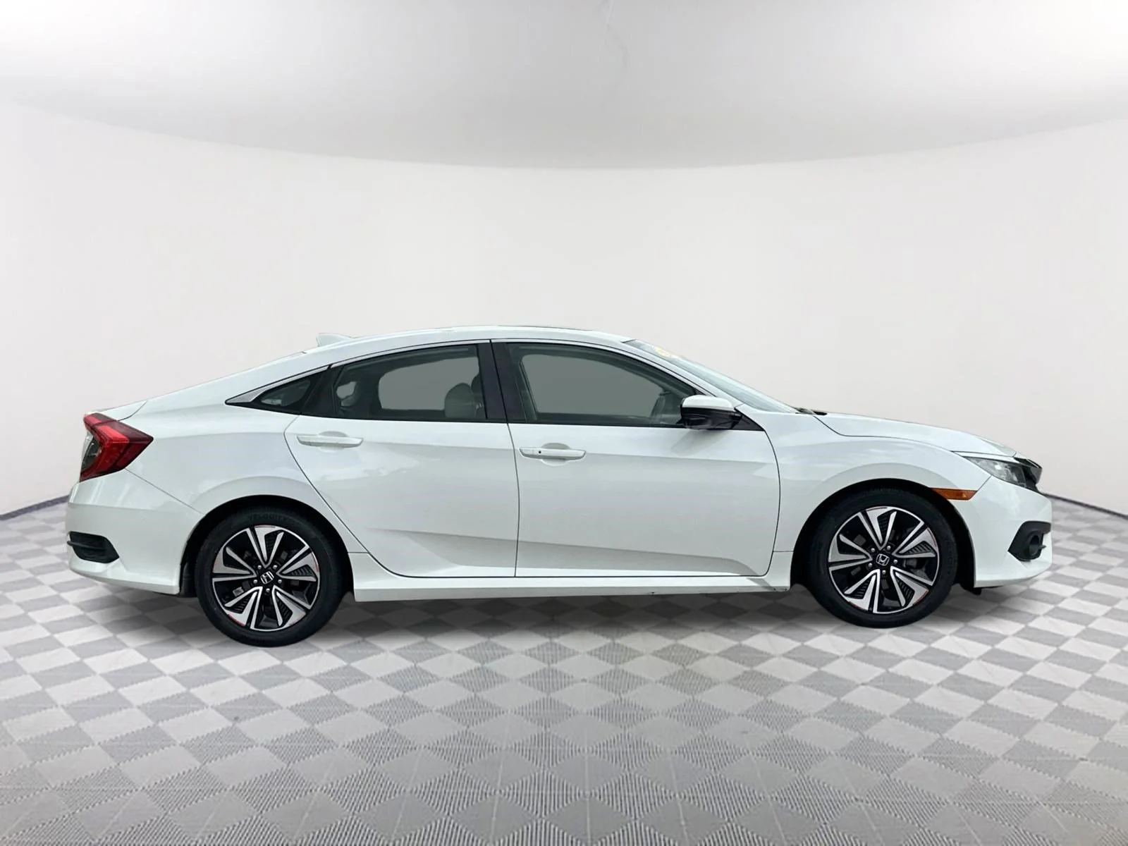 Used 2016 WHITE Honda EX-T image 4