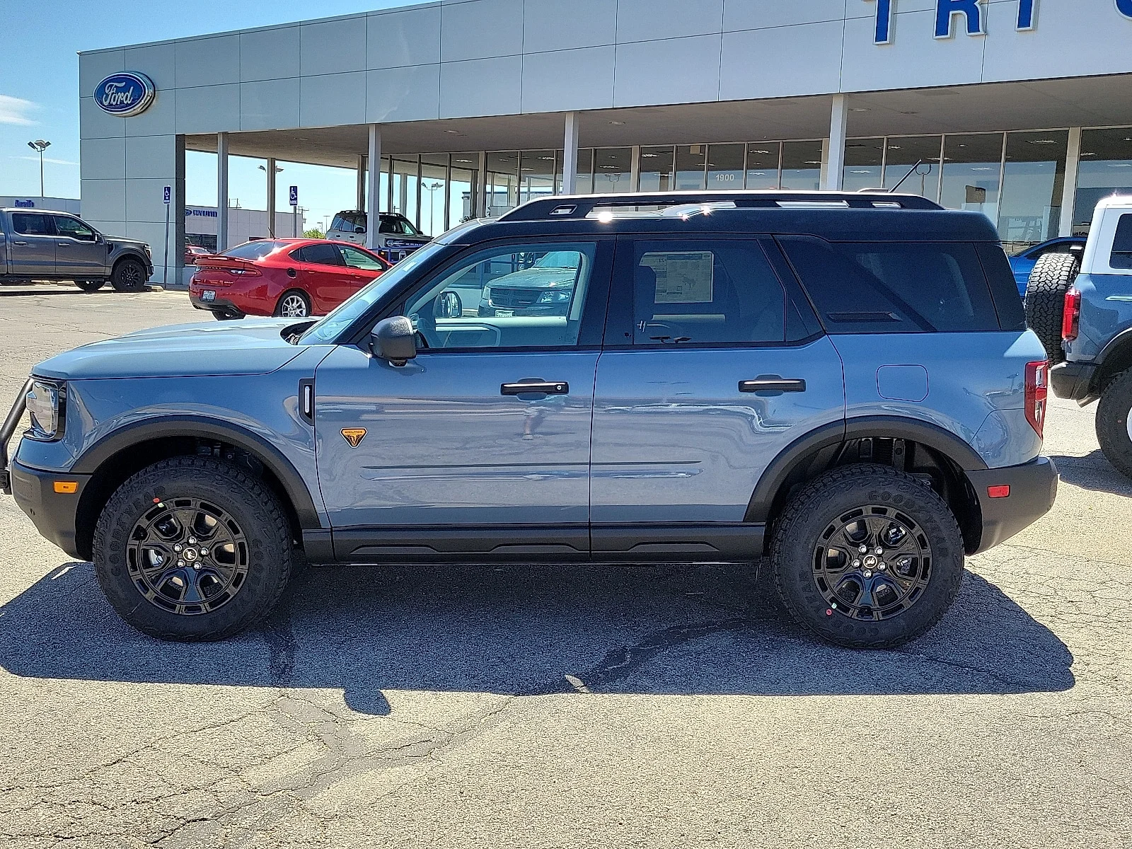 New 2025 Azure Gray Metallic Tri-Coat Ford Badlands&reg; image 2