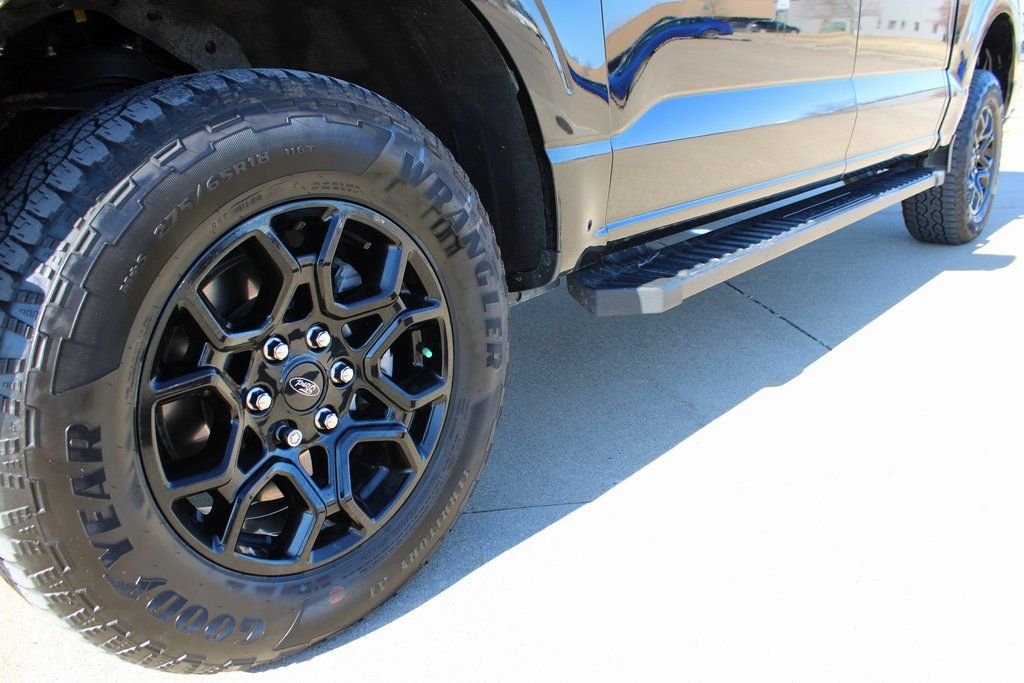 Used 2024  Ford XLT image 10