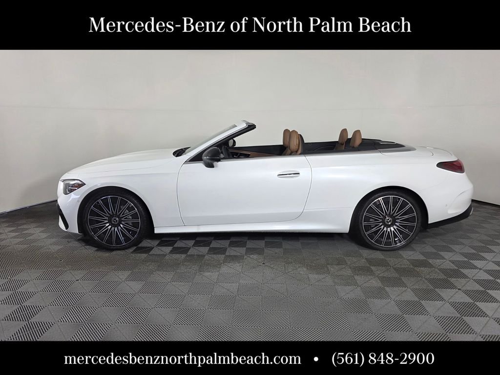 New 2027 MANUFAKTUR Moonlight White Metallic Mercedes-Benz CLE 300 image 3