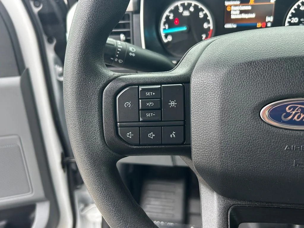 Used 2023 Oxford White Ford XL image 37