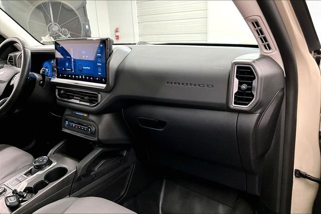 Used 2025 Desert Sand Ford Badlands image 20