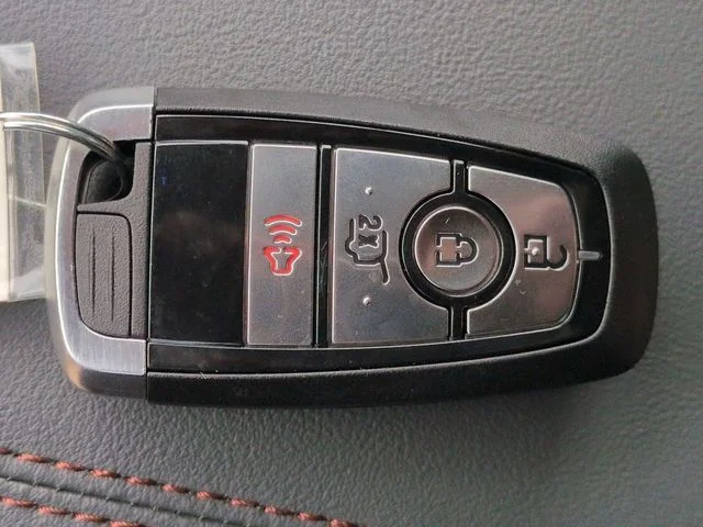 New 2026 Agate Black Metallic Ford Active image 34