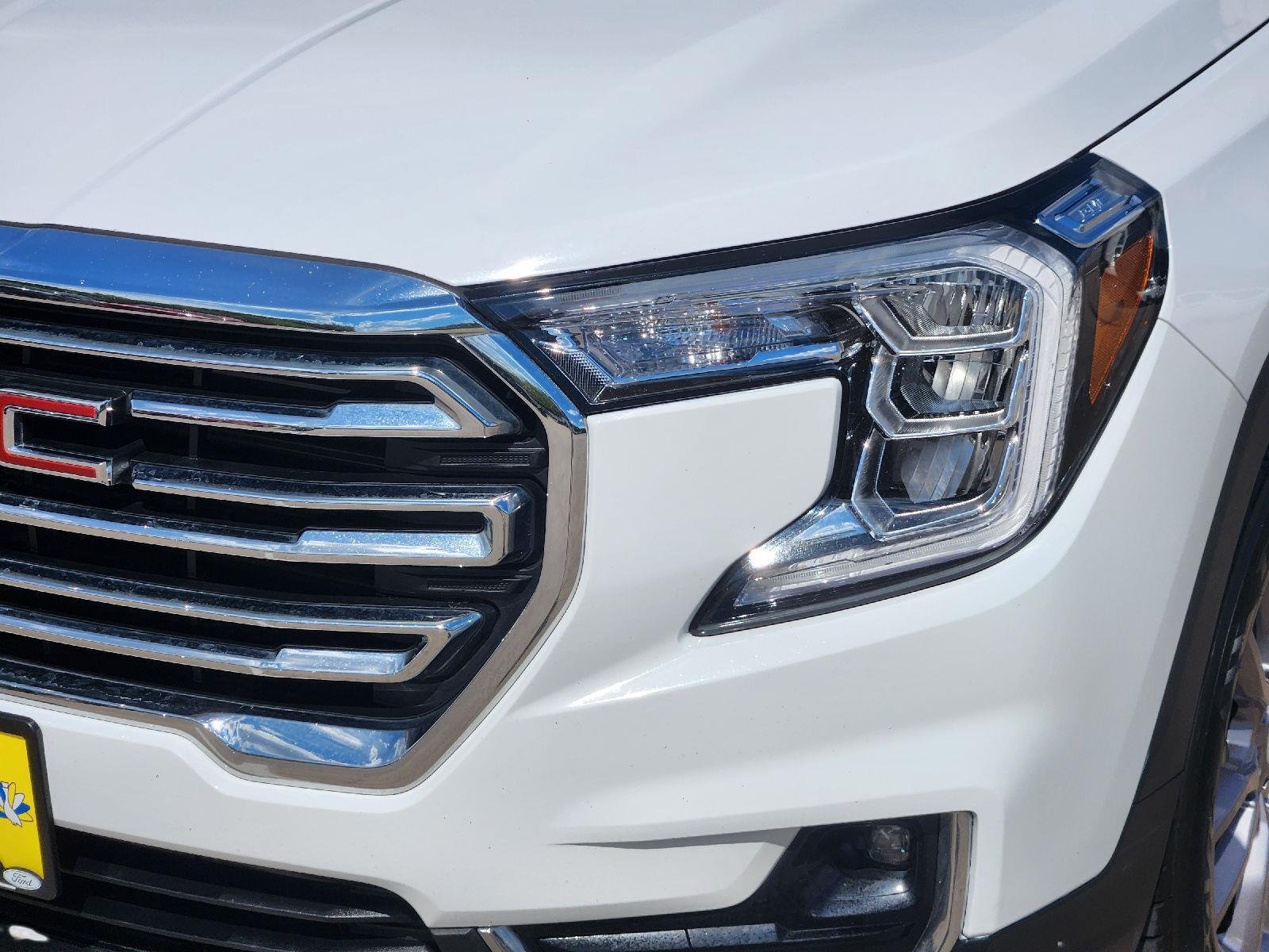 Used 2024 Summit White GMC SLT image 7