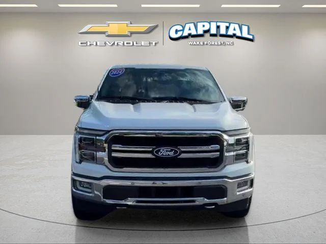 Used 2024 White Ford Lariat image 8