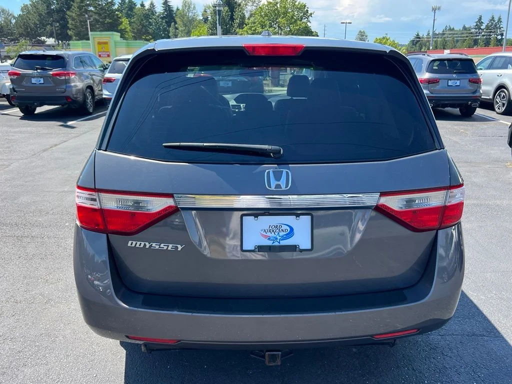 Used 2013 Polished Metal Metallic Honda EX-L image 7