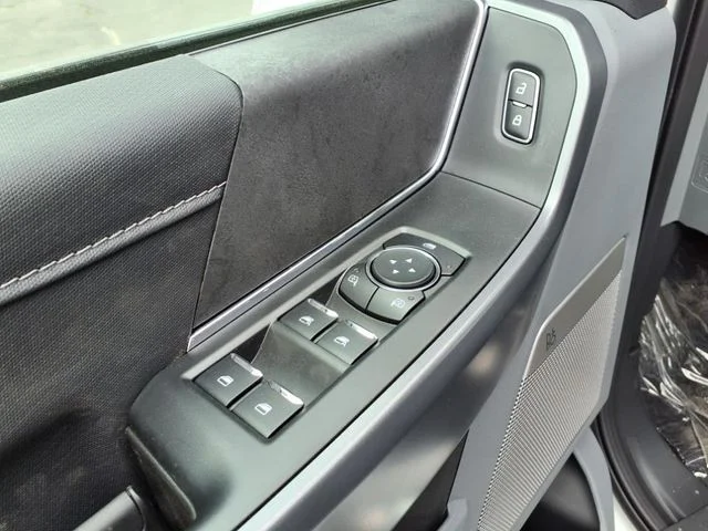 2025 Ford F-150 XLT - Photo 10
