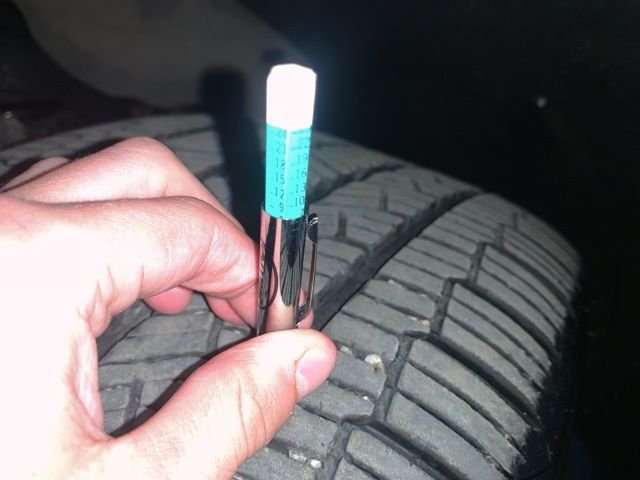 Used 2018 White Ford Limited image 18