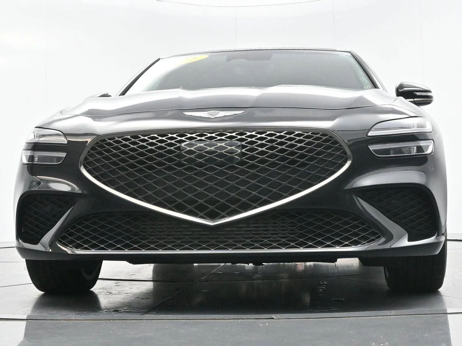 Used 2025 Vik Black Genesis 3.3T Sport Advanced image 50