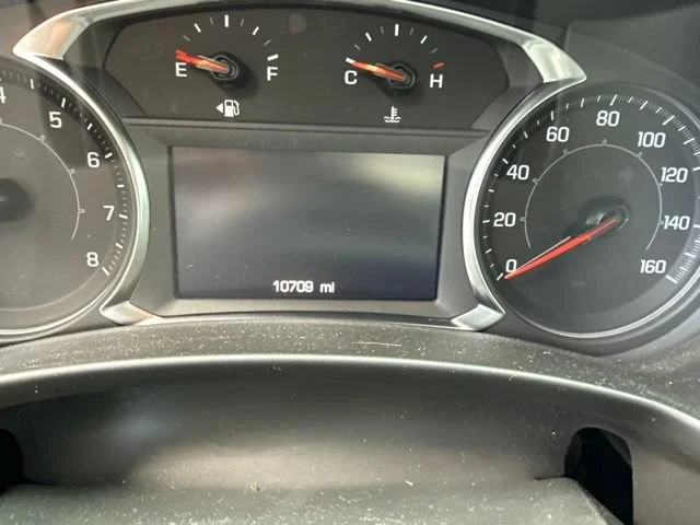 Used 2024 Volcanic Red Tintcoat GMC SLE image 2