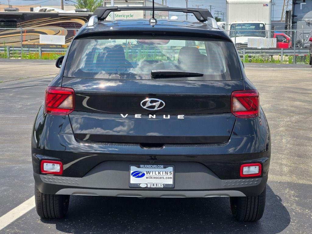 New 2026 Onyx Black Hyundai SEL image 11