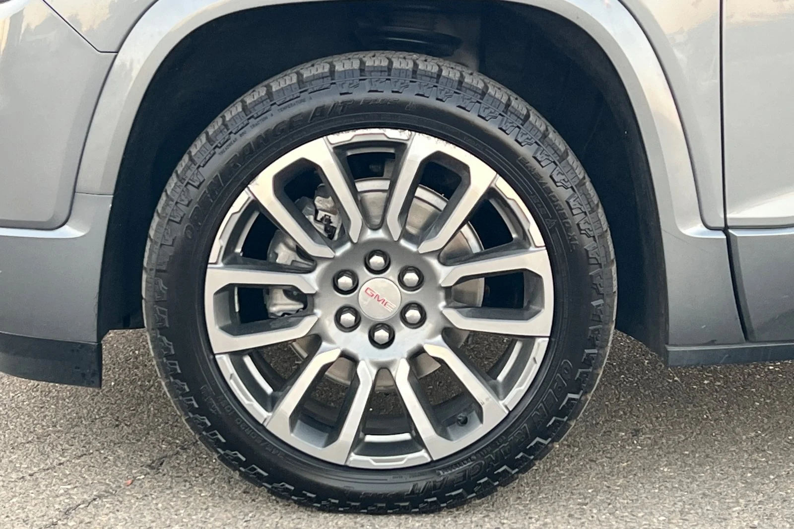 Used 2021 SATIN STEEL METALLIC GMC Denali image 27