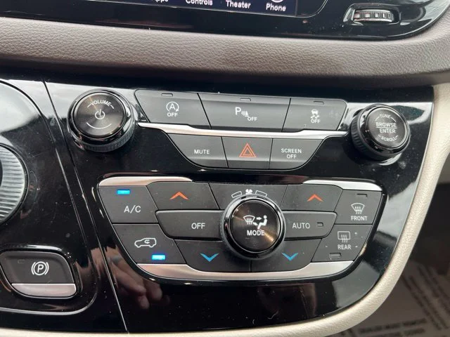 Used 2018 Blue Chrysler Touring L Plus image 22