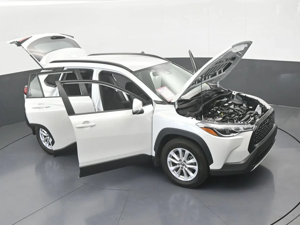 Used 2024 Pearl Toyota LE image 69