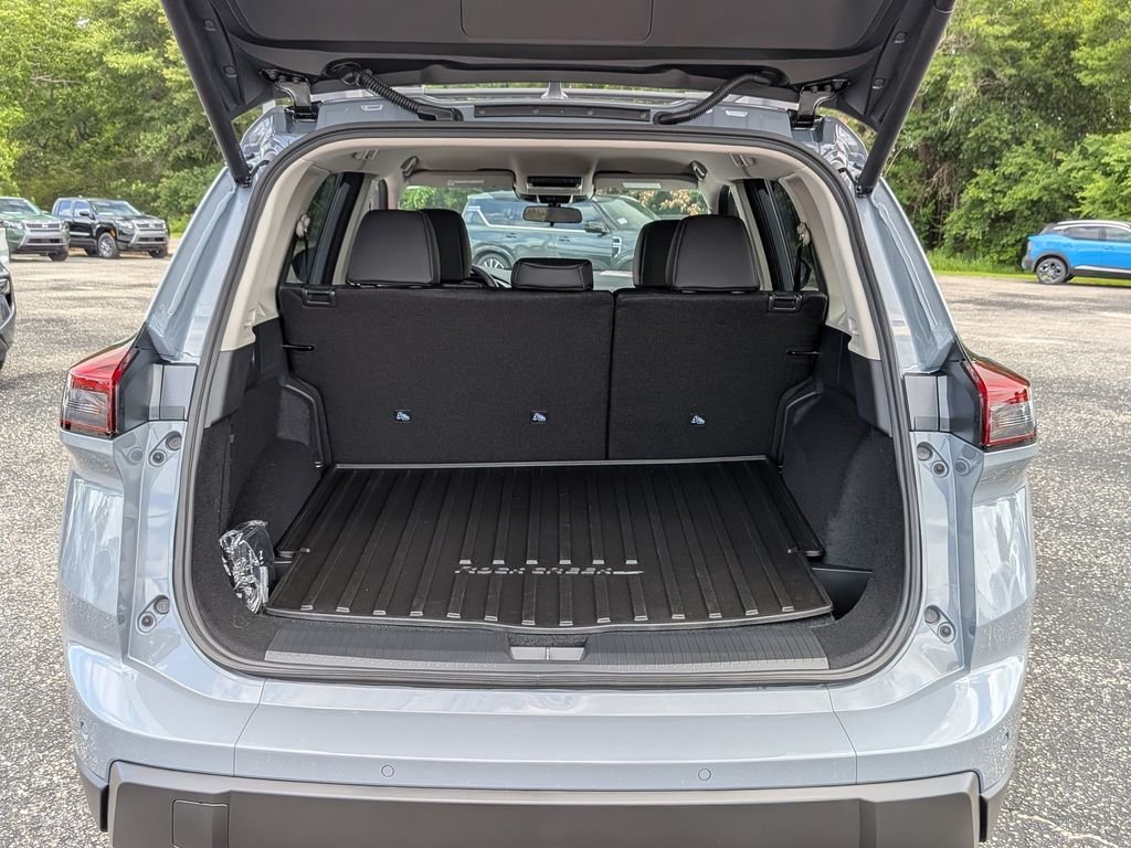 New 2026 Boulder Gray Pearl Nissan Rock Creek® image 28