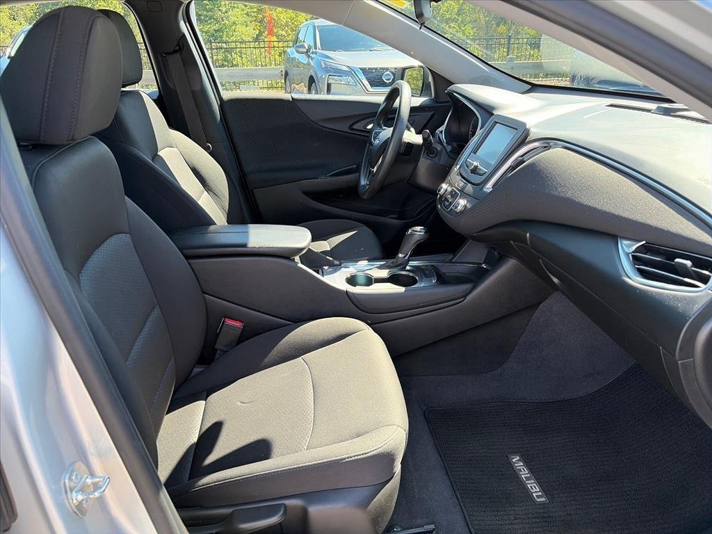 2018 Chevrolet Malibu 1LT - Photo 26