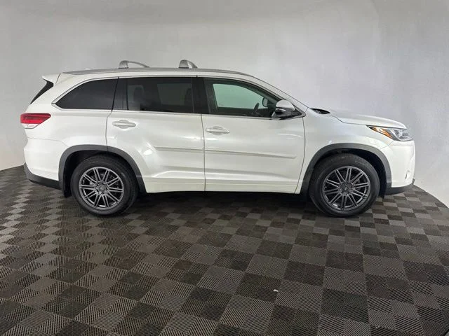 Used 2017 White Toyota Limited image 5