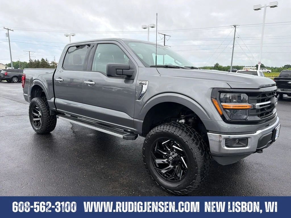 Used 2025 Gray Ford XLT image 7