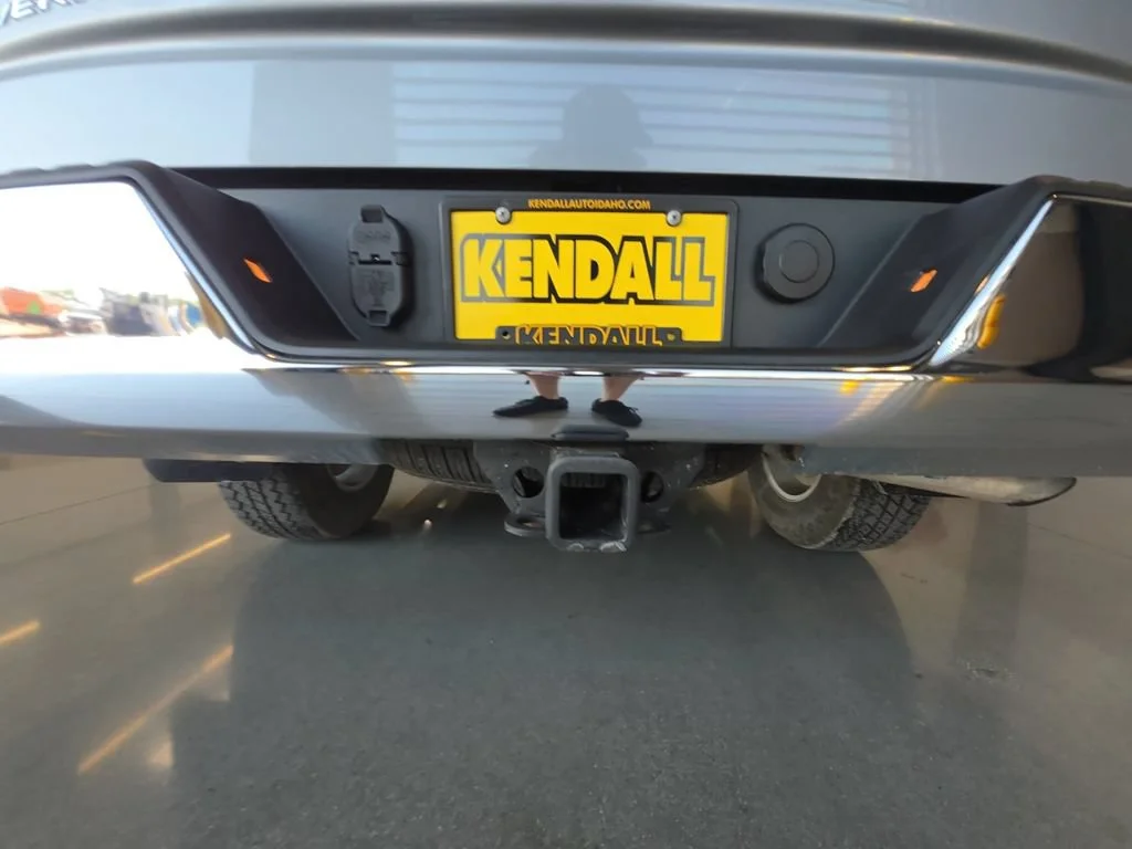 Used 2023 Sterling Gray Metallic Chevrolet LT image 27