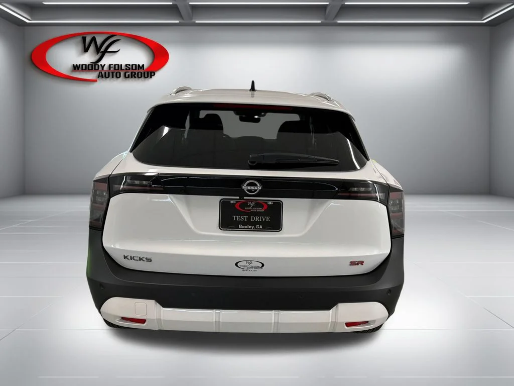 New 2026 Aspen White TriCoat Nissan SR image 7