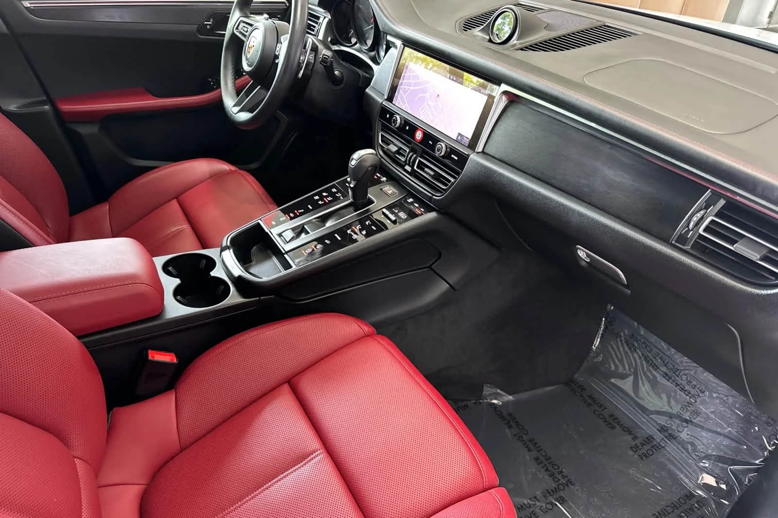 Used 2023  Porsche GTS image 17