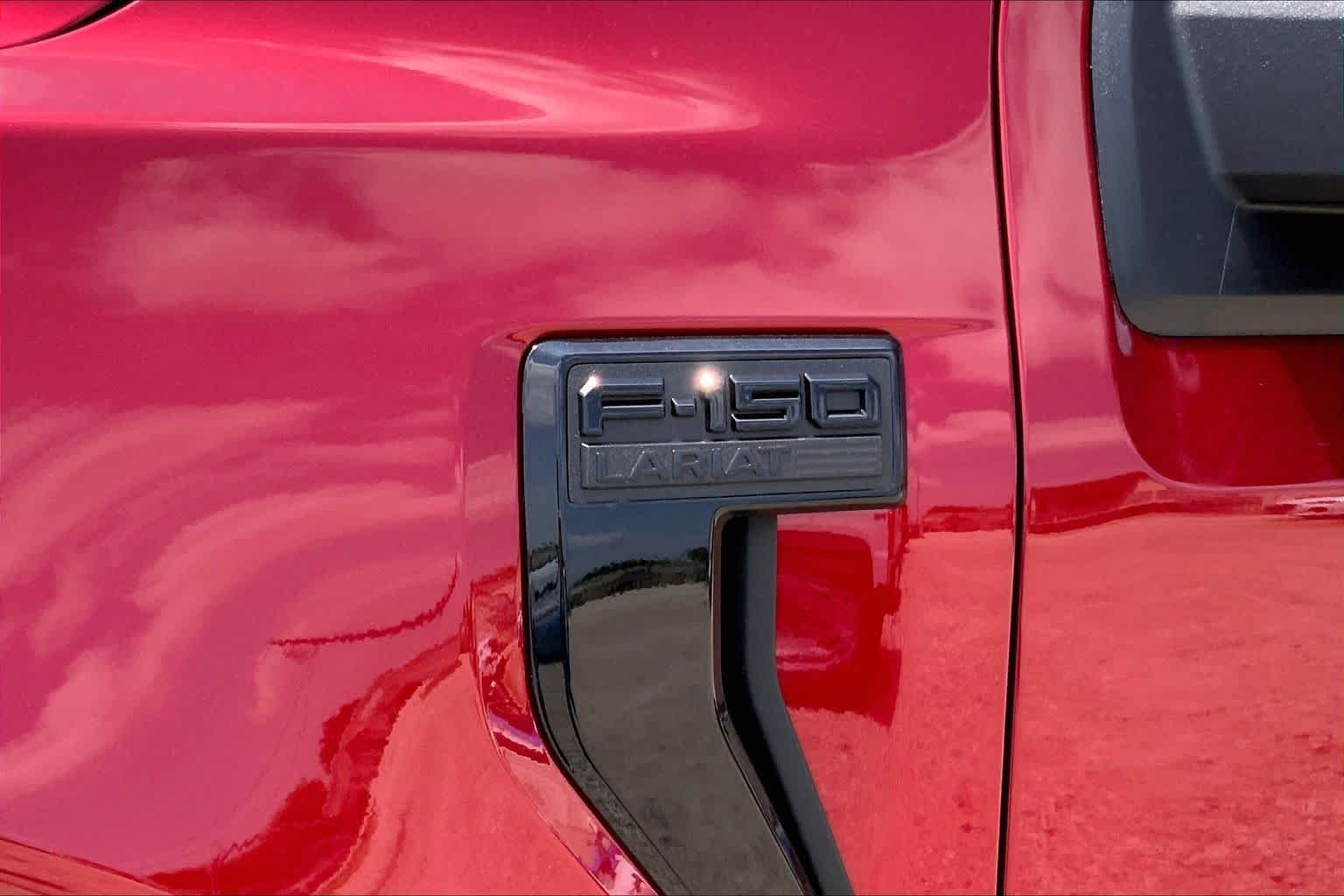 New 2026 Ruby Red Metallic Tinted Clearcoat Ford Lariat® image 14