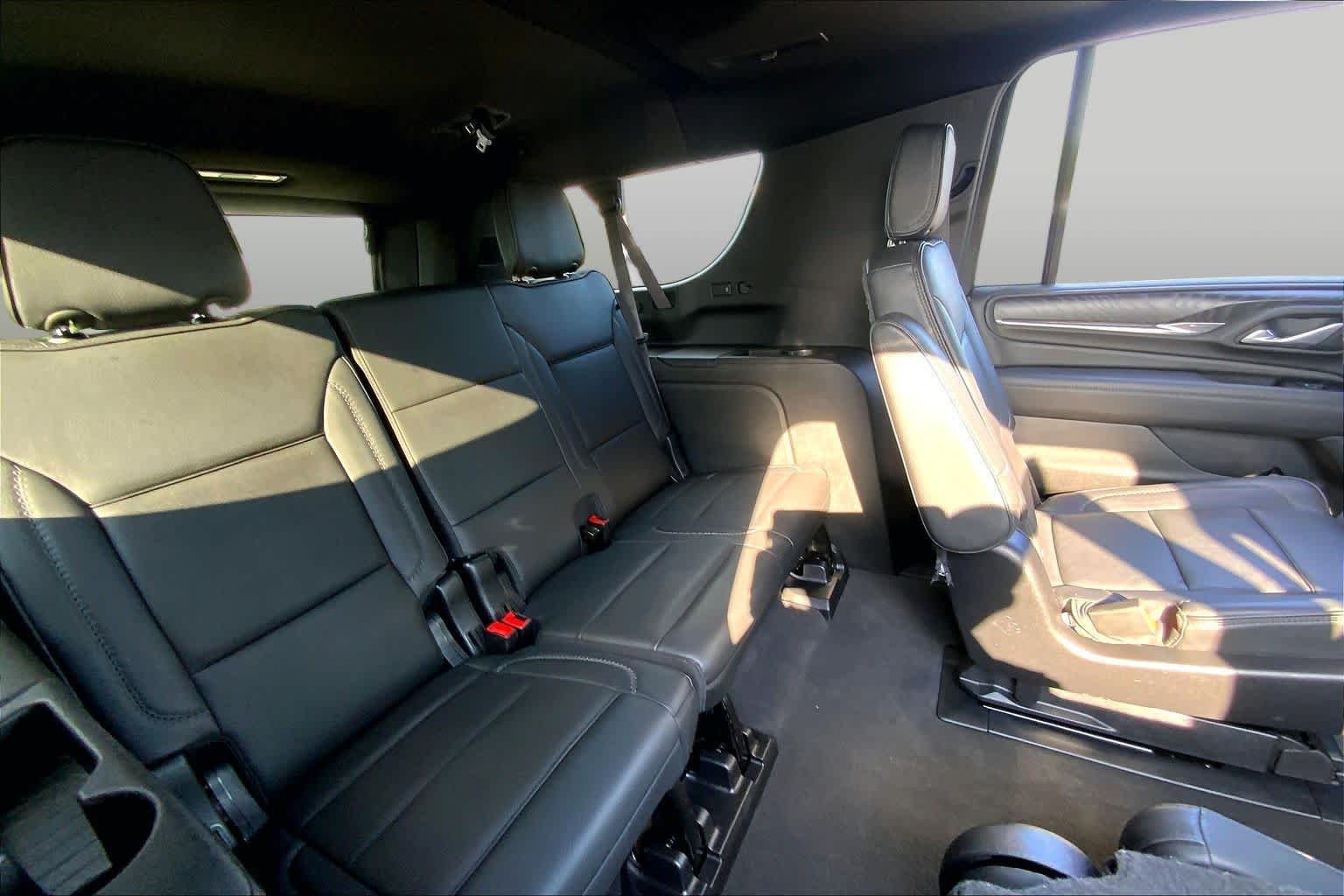 Used 2024 Midnight Blue Metallic GMC Denali image 19