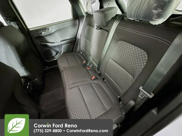 New 2026 Oxford White Ford Active image 26