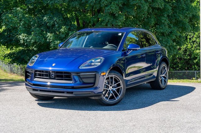 2026 Porsche Macan Base