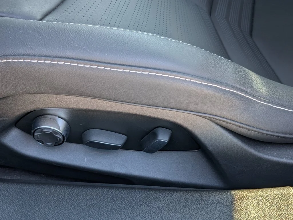 New 2024 Ceramic Matrix Gray Metallic Chevrolet 3LZ image 35