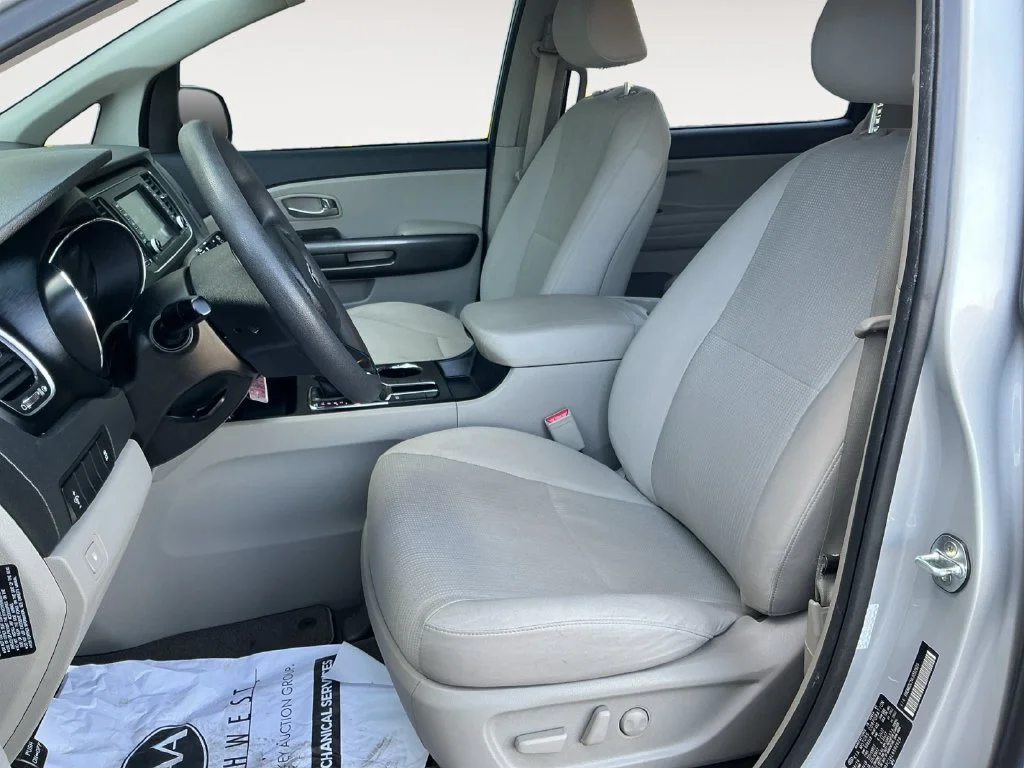 Used 2020 Silver Kia LX image 16