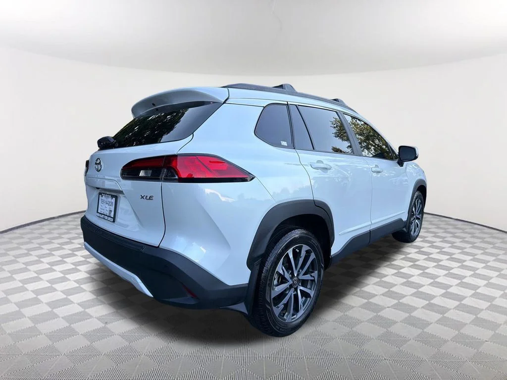 Used 2024 Beige Toyota XLE image 5