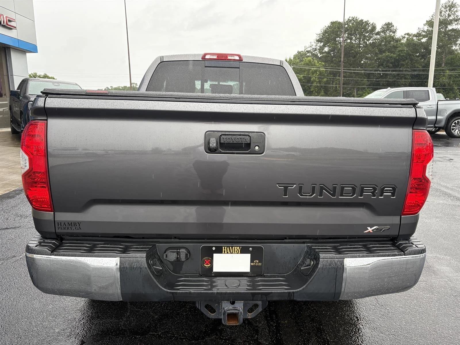 Used 2017 Gray Toyota SR5 5.7L V8 image 8