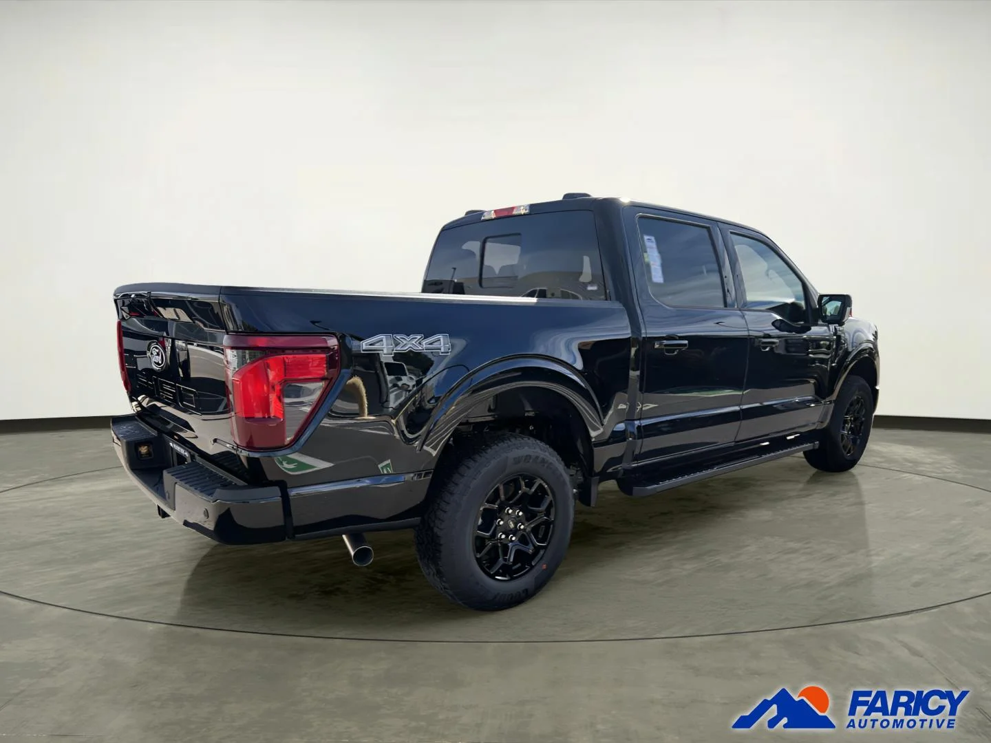 Used 2025 Agate Black Ford XLT image 4