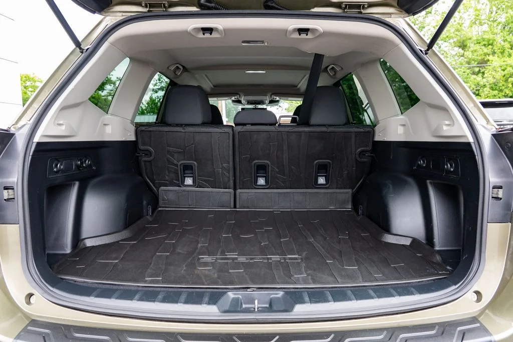 Used 2022 Green Subaru Premium image 8