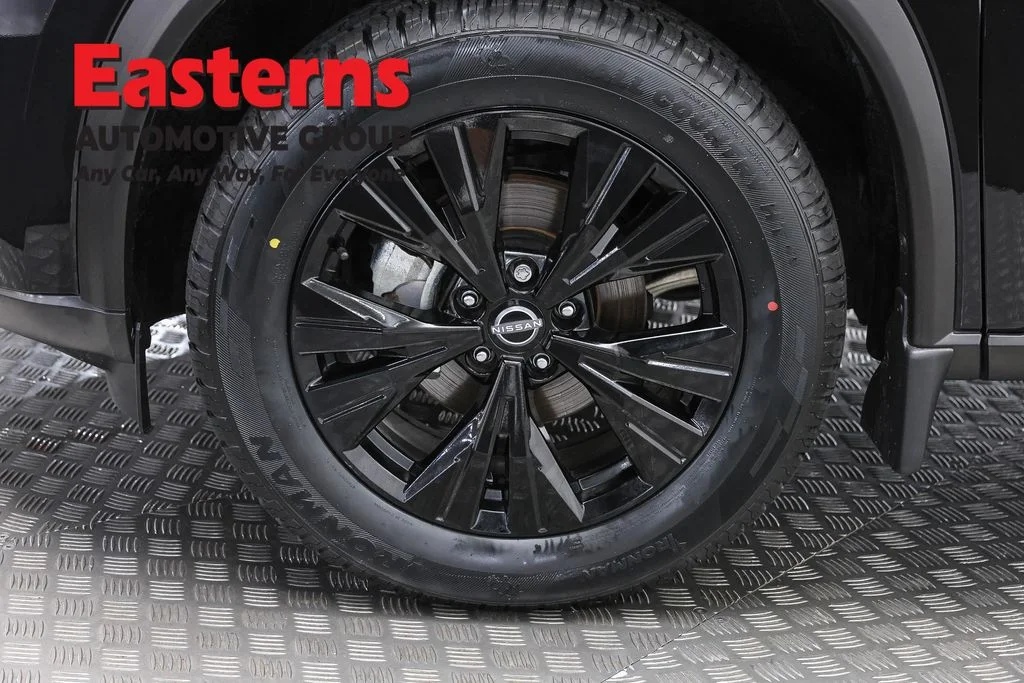 Used 2023 Black Nissan SV image 33