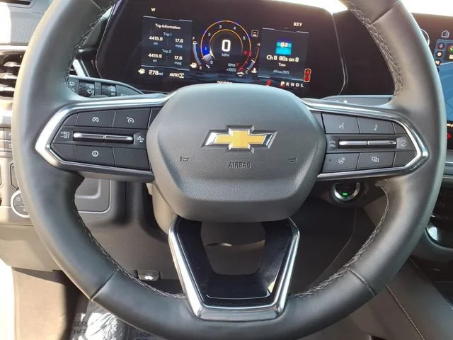 Used 2025 Sterling Gray Metallic Chevrolet Premier image 25