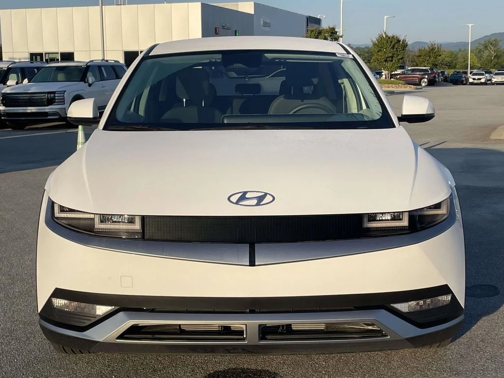 Used 2024 Atlas White Hyundai SE image 24