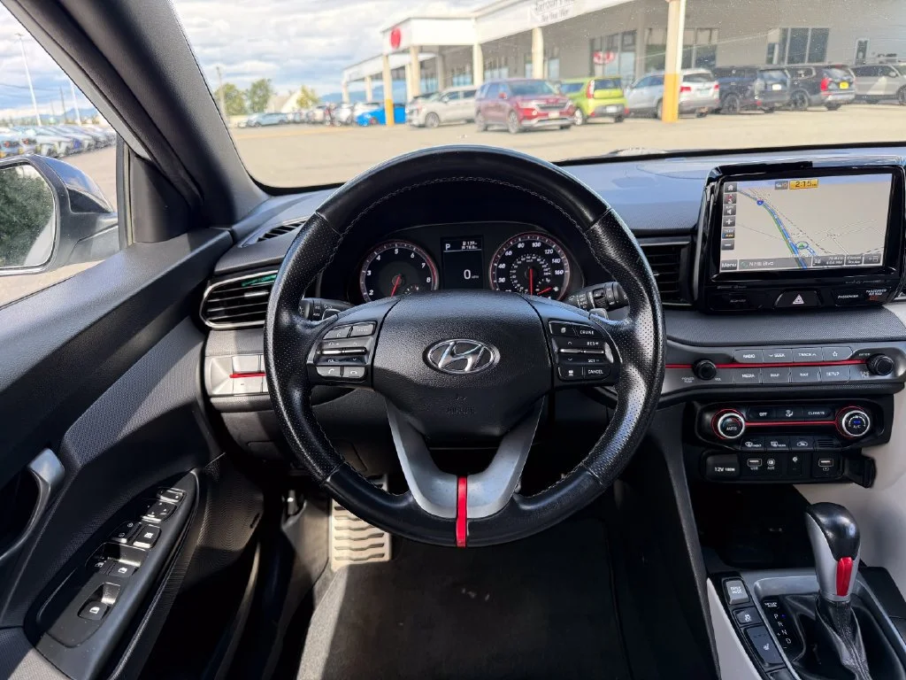 Used 2019 Chalk White w/Black Roof Hyundai Turbo Ultimate image 21