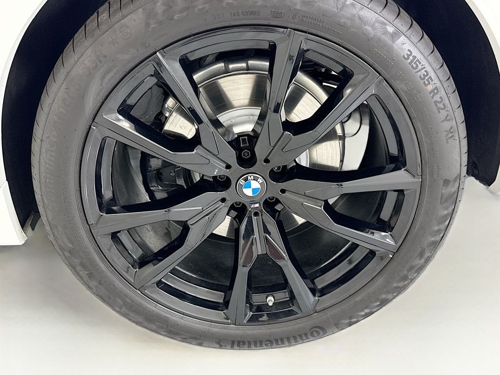 New 2027 Alpine White BMW xDrive40i image 30