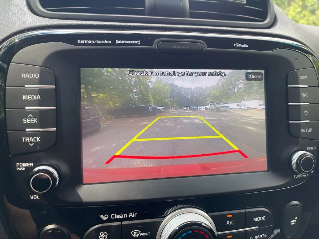 Used 2018 Red Kia Exclaim image 24