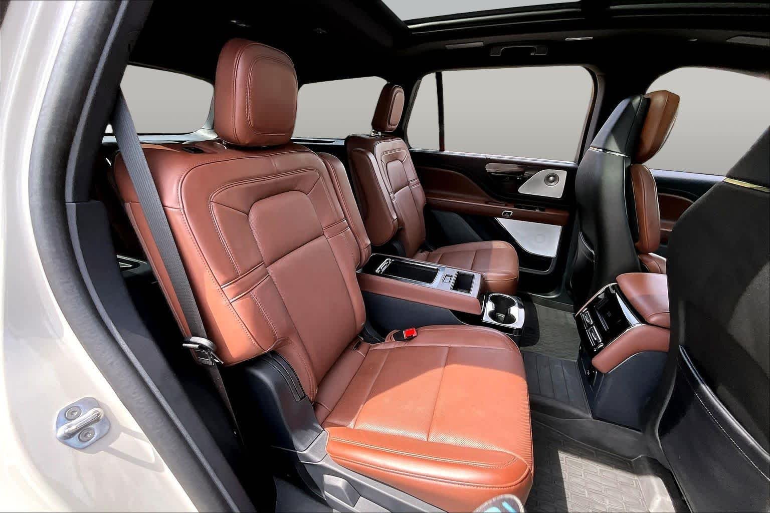 Used 2025 Ceramic Pearl Metallic Tri-Coat Lincoln Reserve image 36