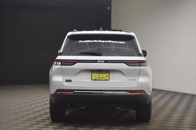 New 2025 Bright White Clear-Coat Exterior Paint Jeep Limited image 12