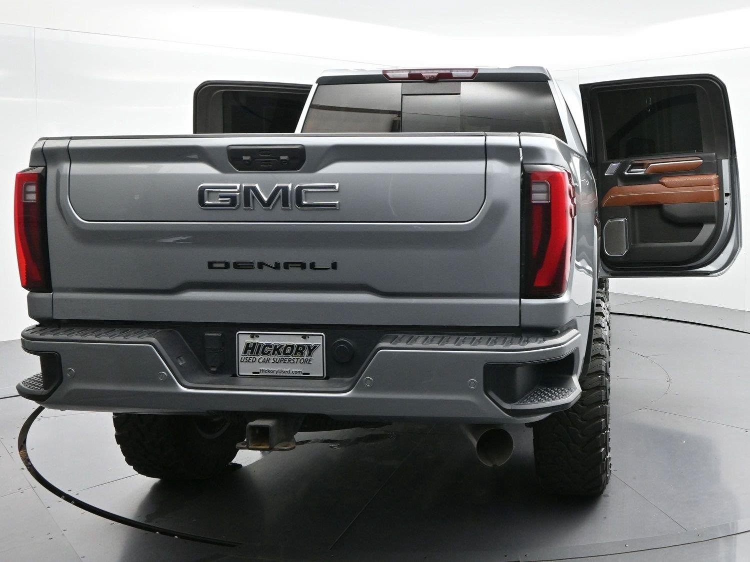 Used 2024 Sterling Metallic GMC Denali Ultimate image 44