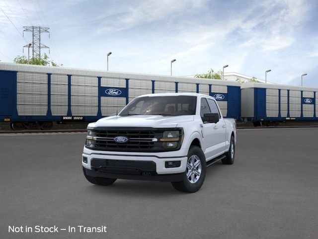 New 2026 White Ford XLT image 2