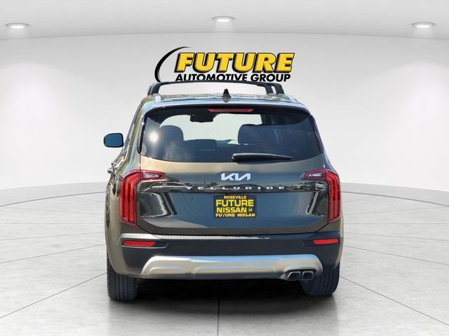 Used 2022 Green Kia EX image 8