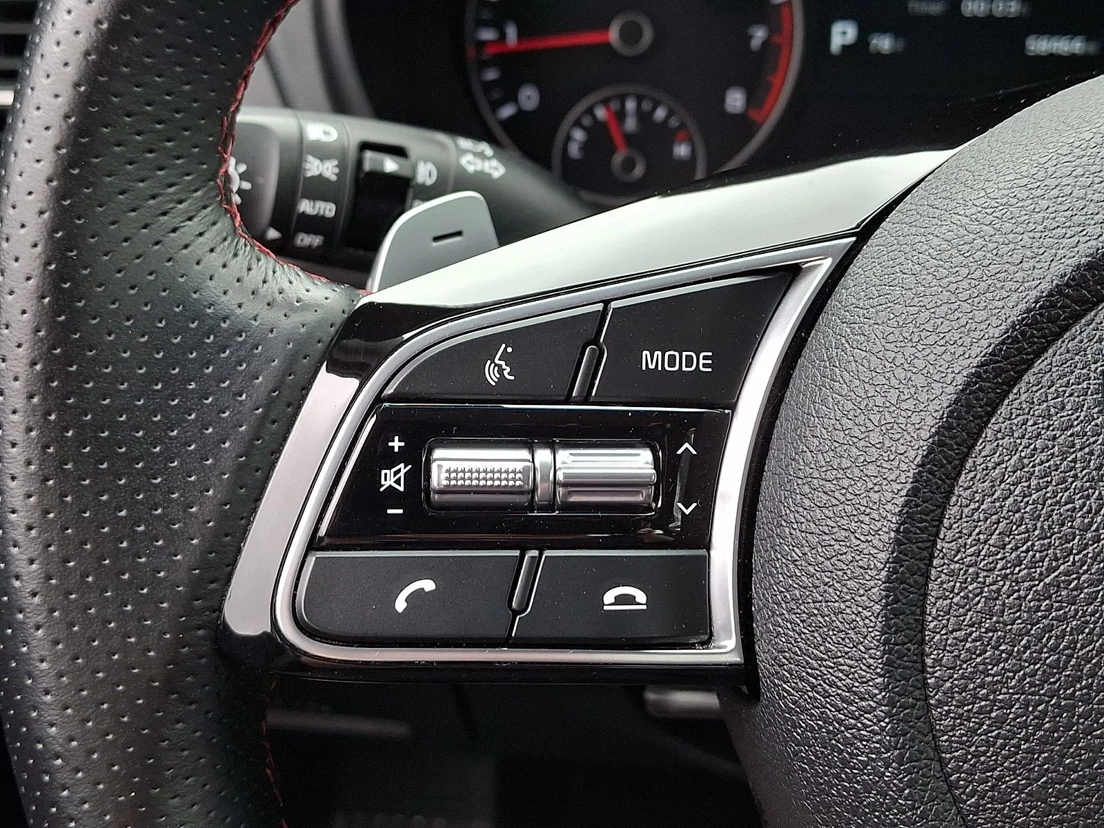 Used 2019 Blue Kia SX image 23
