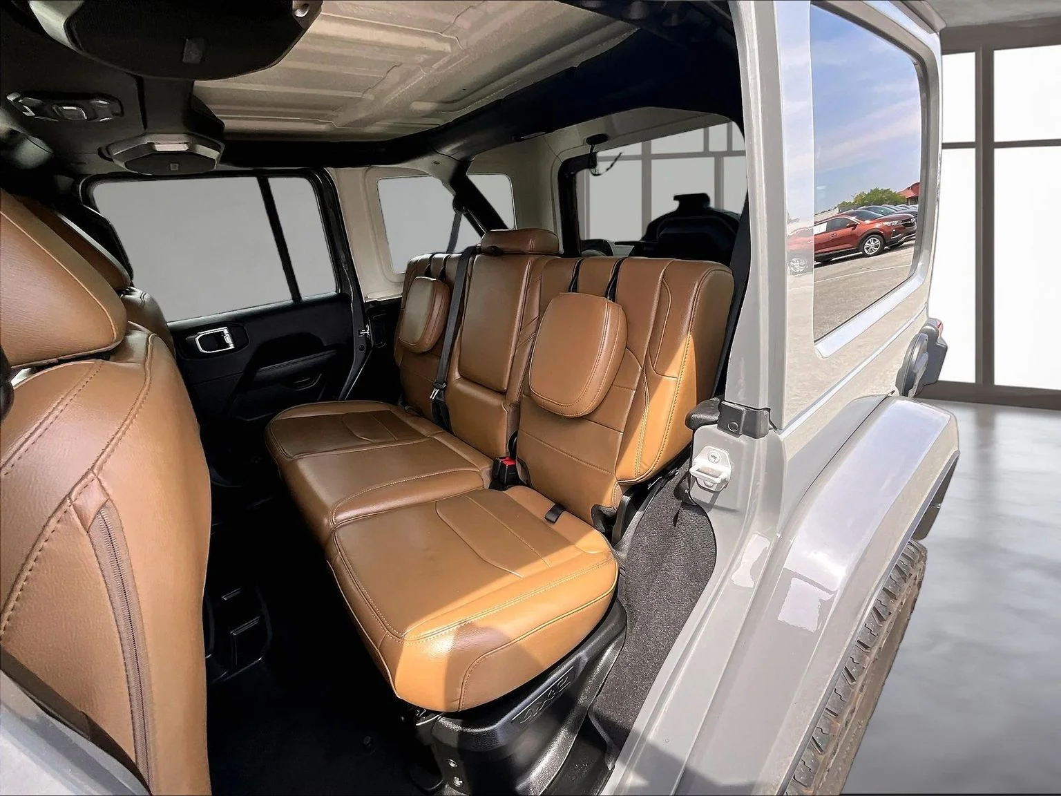 Used 2022 Gray Jeep Unlimited Sahara 4xe image 27